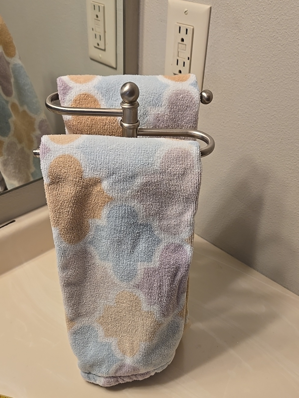 Silver Towel Holder Gatco Counter Top S Style Satin Nickel Look Bath Home Decor
